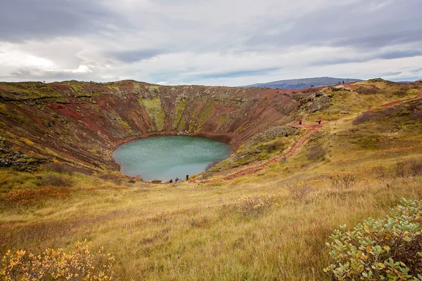 Lago del cráter Kerid en Islandia — Foto de Stock
