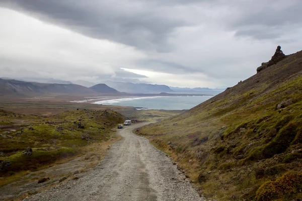 İzlanda yolunun manzarası ve beatuiful areal vie — Stok fotoğraf
