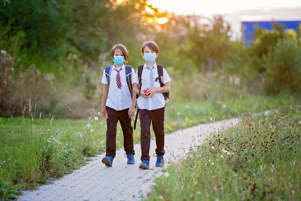 School Children Boys Wearing Medical Masks Going Back School Summer — Stock Photo, Image