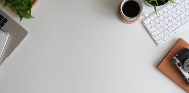 Çalışma alanı ve ofis malzemeleri