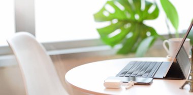 Tabletli minimum konforlu işyeri 