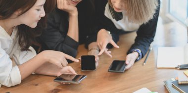 Plan beyin fırtınası profesyonel başlangıç ekibinin Kırpılmış atış