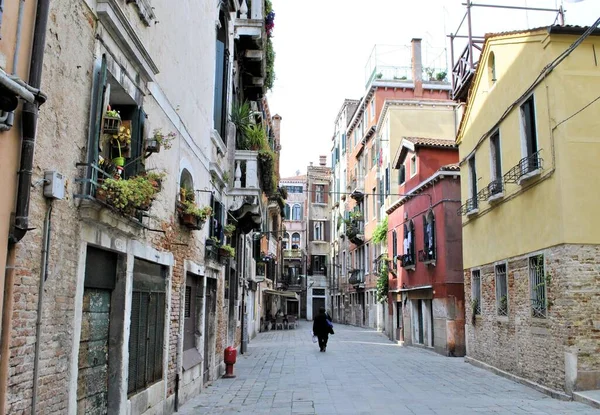 Venedik Güzel Antik Talyan Şehri Eski Sokak Mimarisi — Stok fotoğraf