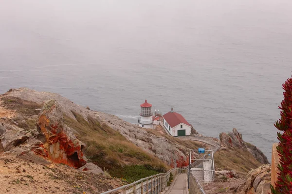 Hermosa vista del faro Point Reyes, Condado de Marin, California — Foto de Stock