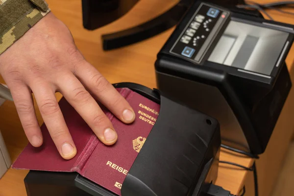 Devices for scanning passport documents, fingerprinting during b — Stock Photo, Image