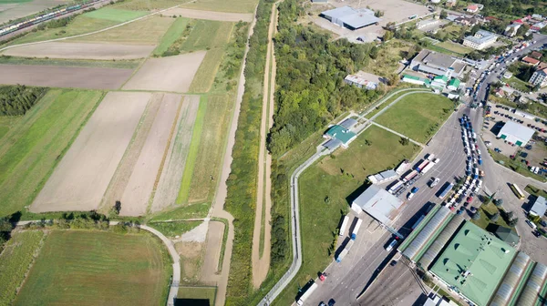 Shehyni, Ukrayna - Kasım, 2016: Shehyni-Medyk'in en iyi görünümü