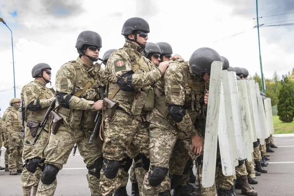 Специальная подготовка для военнослужащих пограничной службы — стоковое фото