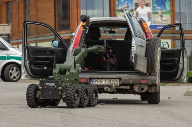 Robot Ibis, piroteknik operasyonlar ve reconnaissa için tasarlanmıştır