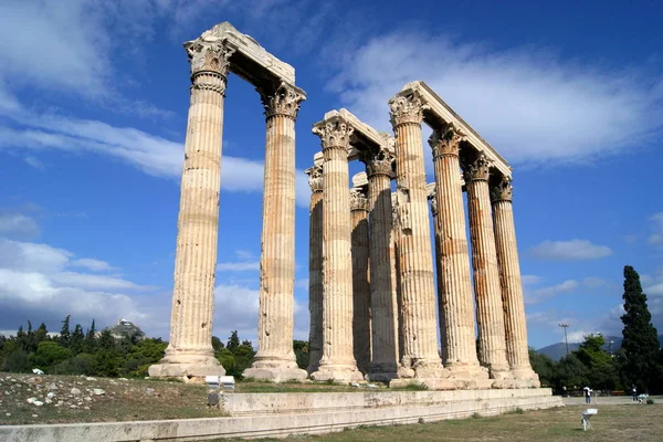 Atina Daki Zeus Tapınağı Ndaki Zeus Tapınağı Geece — Stok fotoğraf