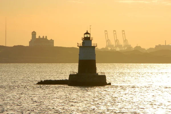 Robbins Reef Lighthouse New York Harbor Pôr Sol — Fotografia de Stock