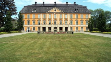 Nynas Kalesi'nin malikane, Tystberga bölgesinde, Stockholm'ün güneyinde, İsveç