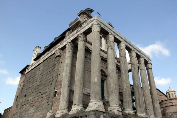 Templo Antonino Faustina Forum Romanum Más Tarde Adoptado Como Iglesia —  Fotos de Stock