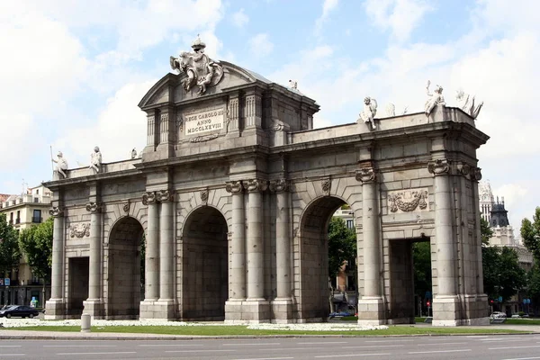 Alcala Gate Puerta Alcala Madrid Şehir Merkezinde Zafer Kemeri Spanya — Stok fotoğraf