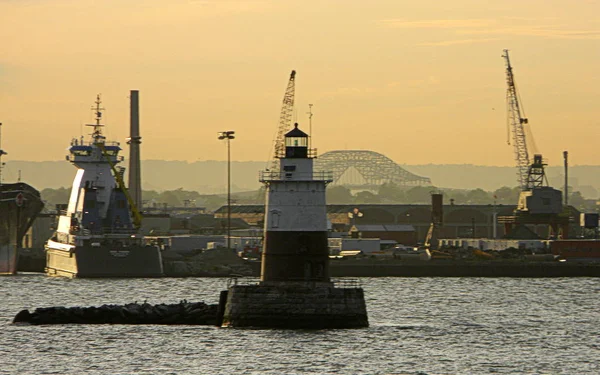 Robbins Reef Lighthouse New York Harbor Sunset — Stock Photo, Image