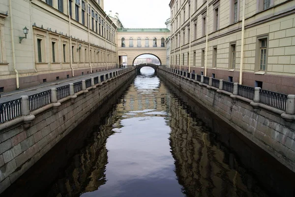 Vista Sobre Canal Invierno Zimnyaya Kanavka Hacia Río Neva San —  Fotos de Stock