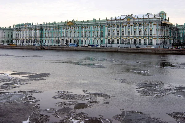Winter Palace Floating Melting Ice Neva River Foreground Sunset Petersburg — Stock Photo, Image