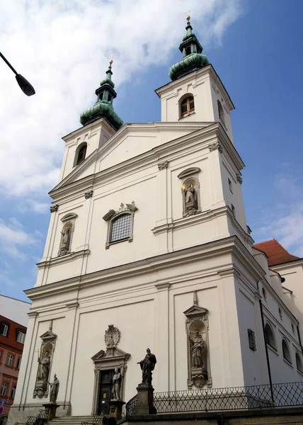 Kirche Des Heiligen Erzengels Michael Barockfassade Aus Dem Jahrhundert Von — Stockfoto