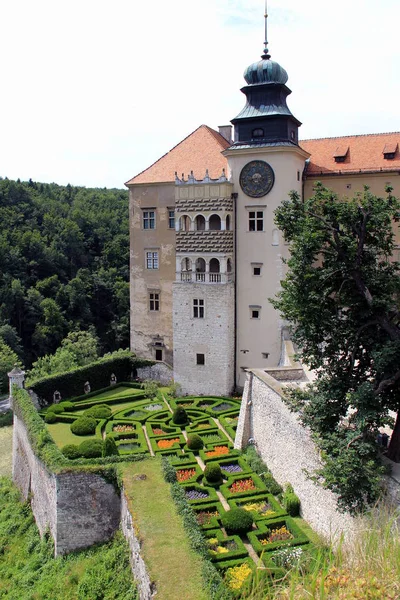 Pieskowa Skala Castle Valley Pradnik River Poland — Stock Photo, Image