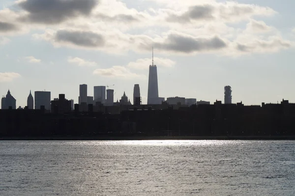 Silhouette Der New Yorker City Über Dem East River Blick — Stockfoto