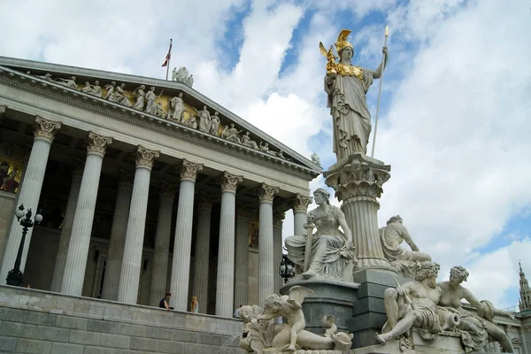 Fontána Athena Před Parlamentem Vídeň Rakousko — Stock fotografie