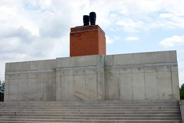 Memento Park Socialist Era Sculptures Stalin Boots Pedestal Budapest Hungary — 스톡 사진