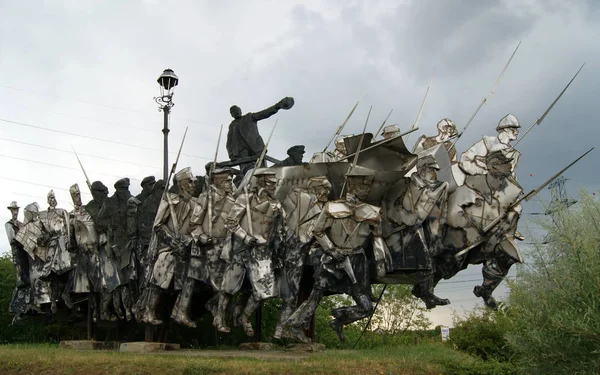 Memento Park, Sosyalist dönem heykelleri - Sosyalist Devrim Anıtı, Budapeşte, Macaristan