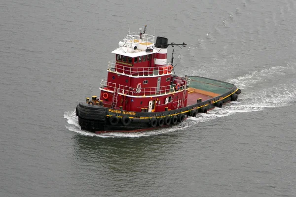 Mcallister Responder Remolcador New York Harbor Staten Island Usa —  Fotos de Stock