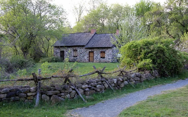 Christopher 's House, eski taş çit ve çakıl yolu, Tarihi Richmond Town, Staten Island, Ny, Usa
