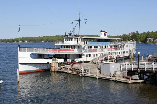 Mount Washington Στο Λιμάνι Της Στη Λίμνη Winnipesaukee Στη Λακωνία — Φωτογραφία Αρχείου