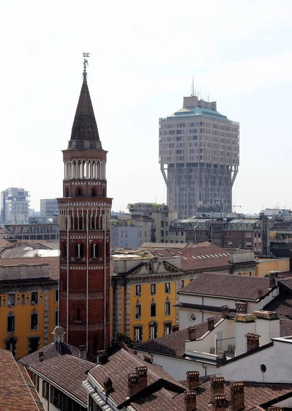 Tower Gottardo Church Left Torre Velasca Right View Roof Milan — ストック写真