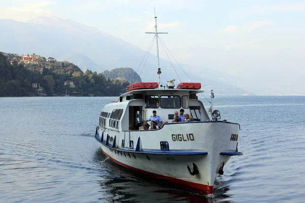 Como Gölü Limonta Lecco Ili Talya Daki Banliyö Teknesi — Stok fotoğraf