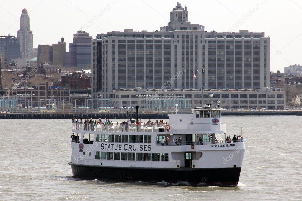 M/V MISS NEW YORK harbor cruise boat with Brooklyn Heights in the background, New York, NY, USA
