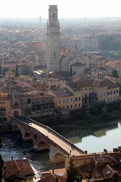Aerial View Town Ancient Roman Stone Bridge River Adige Foreground — Fotografia de Stock