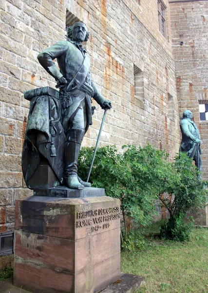 Памятники Прусским Монархам Дома Гогенцоллернов Гогенцоллернском Замке Фридрих Великий Король — стоковое фото