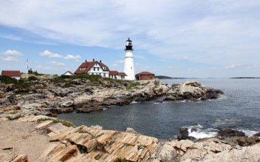 Portland Head Light, Portland Limanı girişindeki tarihi deniz feneri, 1791 'de tamamlandı, Maine, Elizabeth Burnu, ABD' deki en eski deniz feneri - 25 Temmuz 2020