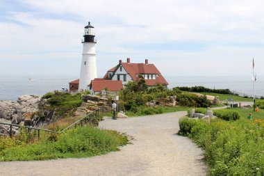Portland Head Light, Portland Limanı girişindeki tarihi deniz feneri, 1791 'de tamamlandı, Maine, Elizabeth Burnu, ABD' deki en eski deniz feneri - 25 Temmuz 2020