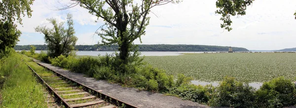 Kingston Point Rail Trail Lado Oeste Del Río Hudson Faro —  Fotos de Stock