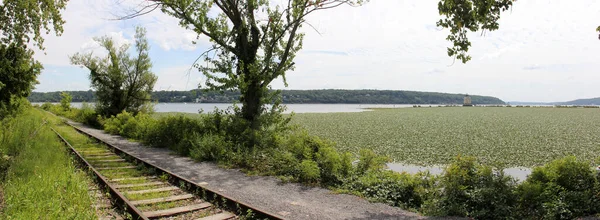 Kingston Point Rail Trail Στη Δυτική Πλευρά Του Ποταμού Hudson — Φωτογραφία Αρχείου