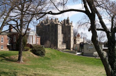 Mercer Müzesi ve Kütüphanesi, 1904 'te inşa edilmiş beton yapı, Doylestown, PA, ABD - 14 Nisan 2017