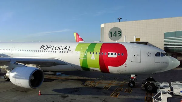 Compagnia Aerea Tap Airbus A330 200 Infante Henrique Presso Terminal — Foto Stock