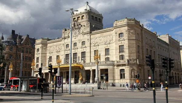 スウェーデンの国立演劇 ロイヤル ドラマティック シアター 1788年に設立され 1908年 スウェーデンのストックホルムから2019年7月6日までニブロプランのアールヌーボー様式の建物に収容されています — ストック写真
