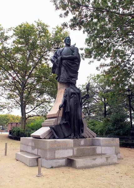 乔凡尼 维拉扎诺雕像 位于曼哈顿下城炮台公园 Ettore Ximenes 美国纽约州 2020年10月13日 — 图库照片