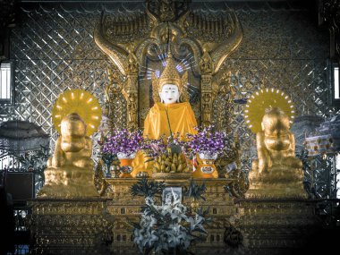 Mogok Phaung Daw Oo tapınağı, Myanmar