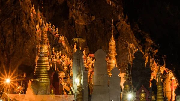 The image of the Buddha staues that contains in the Pindaya Budd