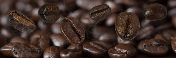 Closeup de grão de café torrado para fundo — Fotografia de Stock