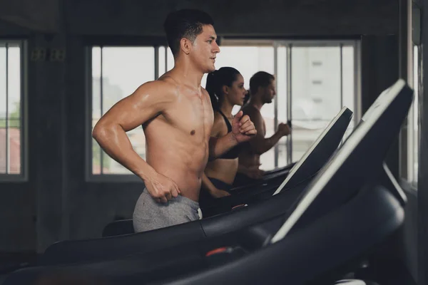 Homem Atleta Caucasiano Treino Sportswear Com Moinho Comércio Para Perda — Fotografia de Stock