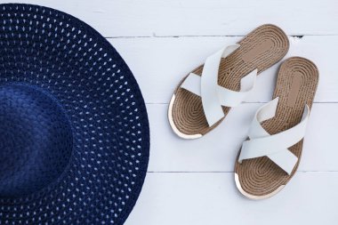 flip flop plaj şapka ve yaz