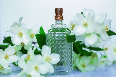 Parfüm ve Yasemin çiçek