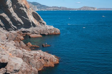 Güzel deniz manzarası doğa uçurum