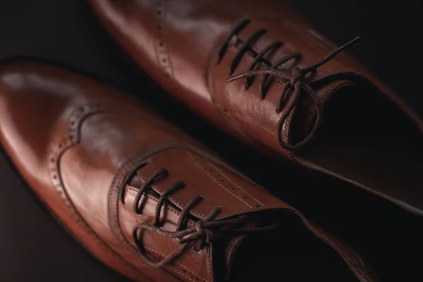 Şık Erkek Kahverengi Ayakkabı — Stok fotoğraf